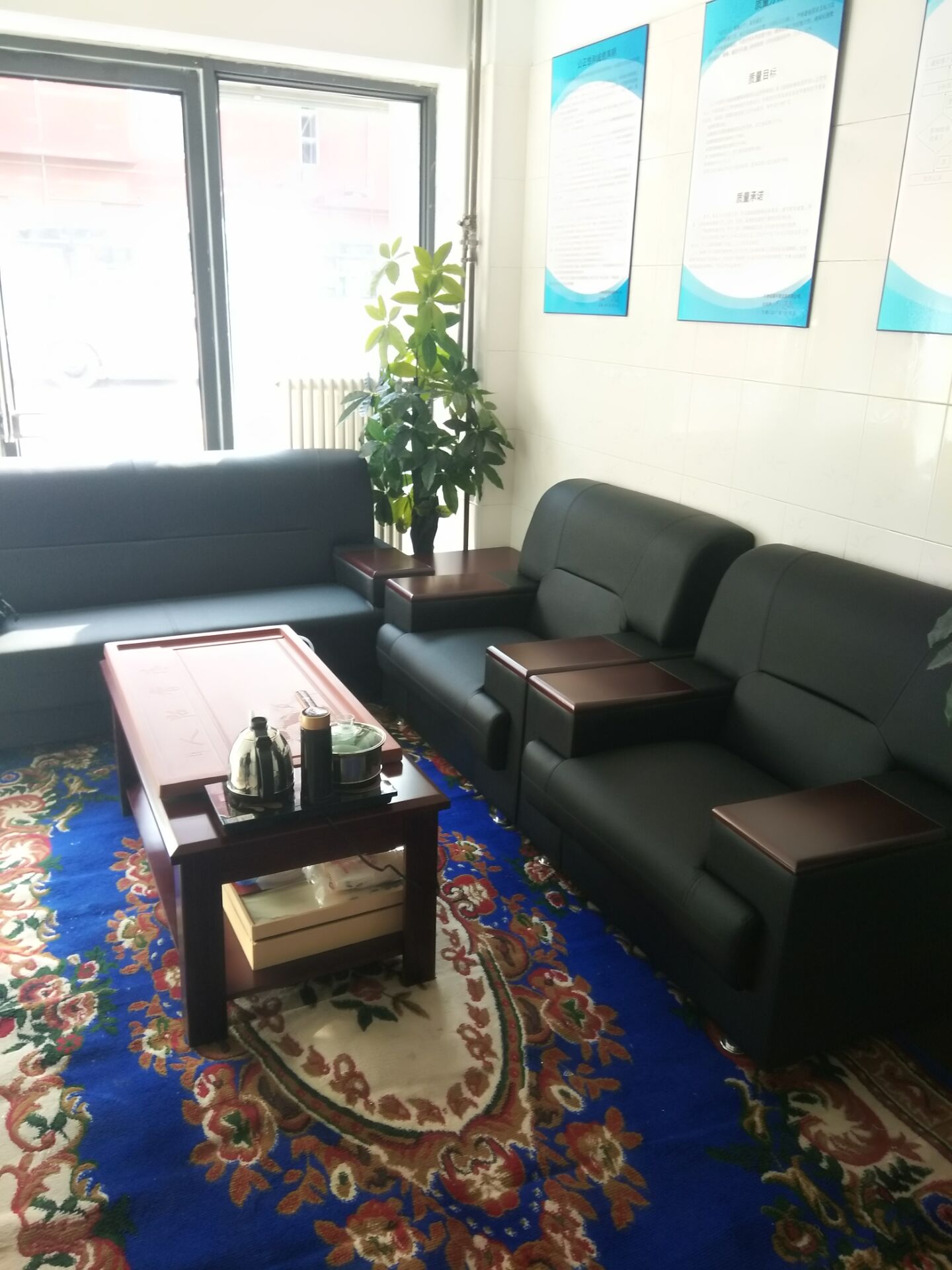 办公环境及设备展示(图1)